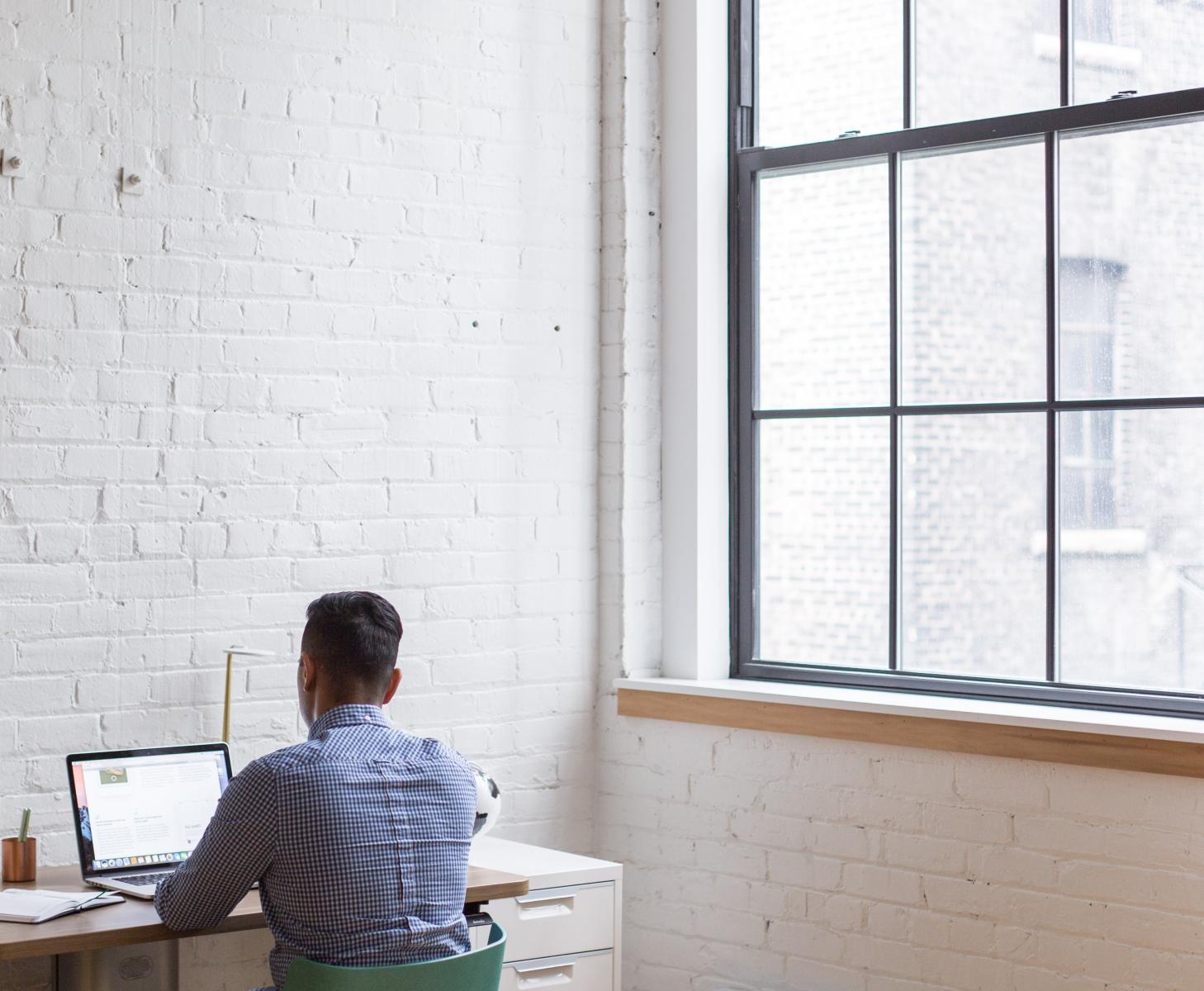 /userfiles/images/columns/Canva - Man Sitting Down and Using His Laptop.jpeg